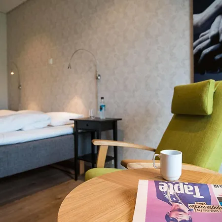 Almaas As Отель Стур